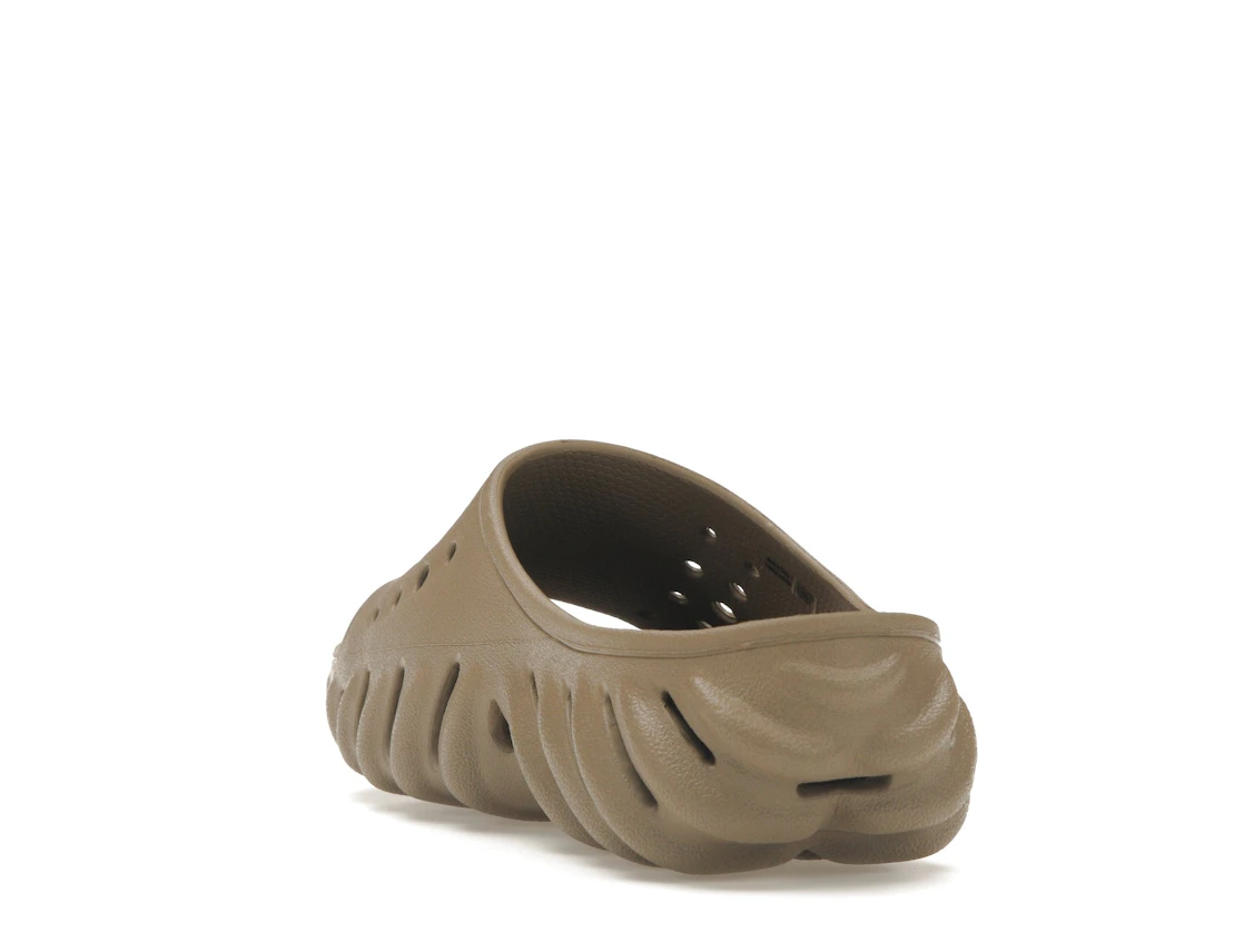 Vue 26 de Crocs Echo Slide Tumbleweed