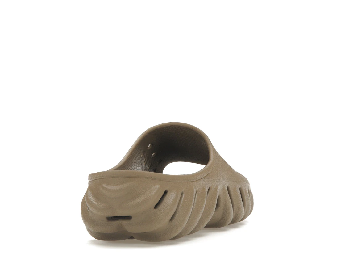 Vue 30 de Crocs Echo Slide Tumbleweed