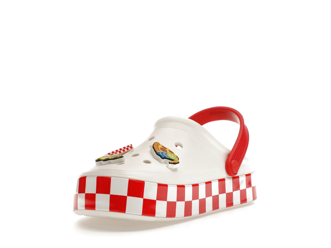 Vue 13 de Crocs Off Court Clog Toy Story Pizza Planet