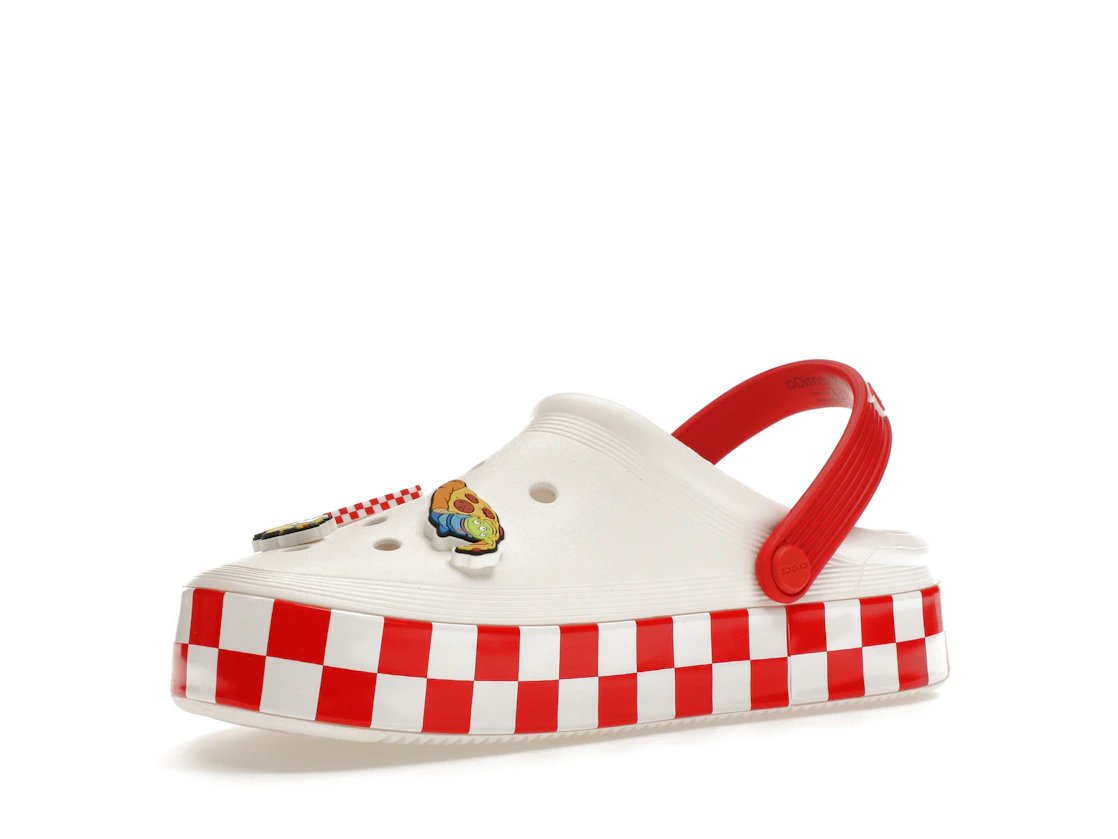 Vue 15 de Crocs Off Court Clog Toy Story Pizza Planet