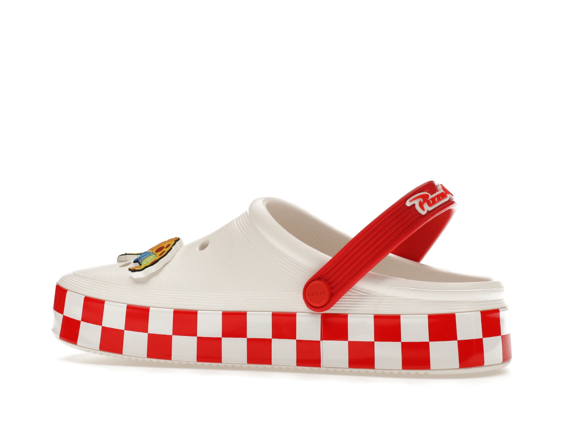 Vue 21 de Crocs Off Court Clog Toy Story Pizza Planet
