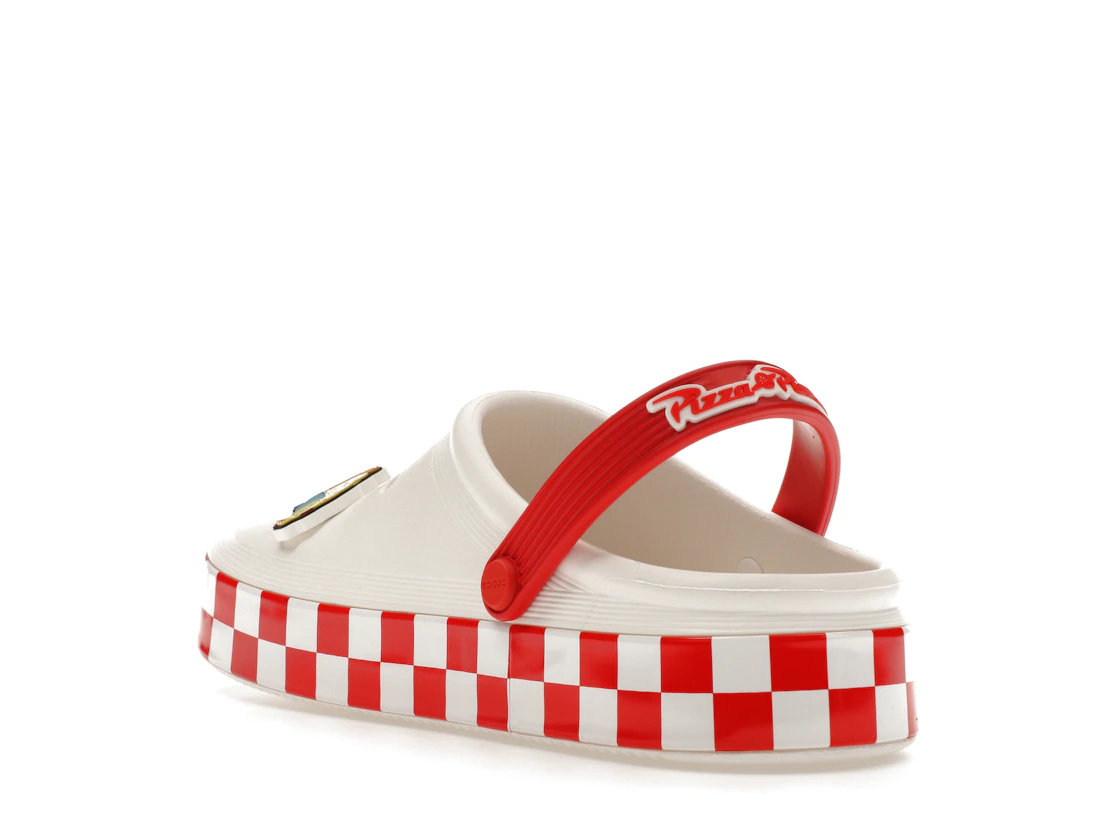 Vue 24 de Crocs Off Court Clog Toy Story Pizza Planet