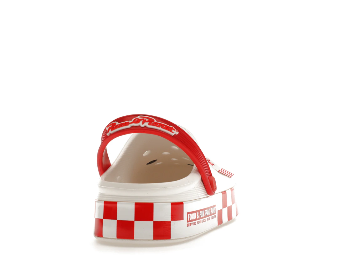 Vue 29 de Crocs Off Court Clog Toy Story Pizza Planet
