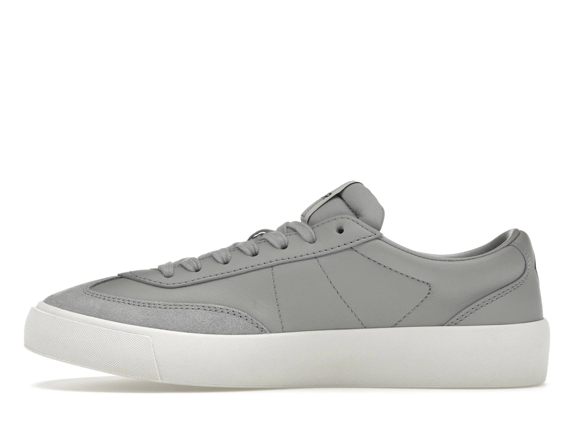 Vue 19 de Dior B101 Gray Gray White