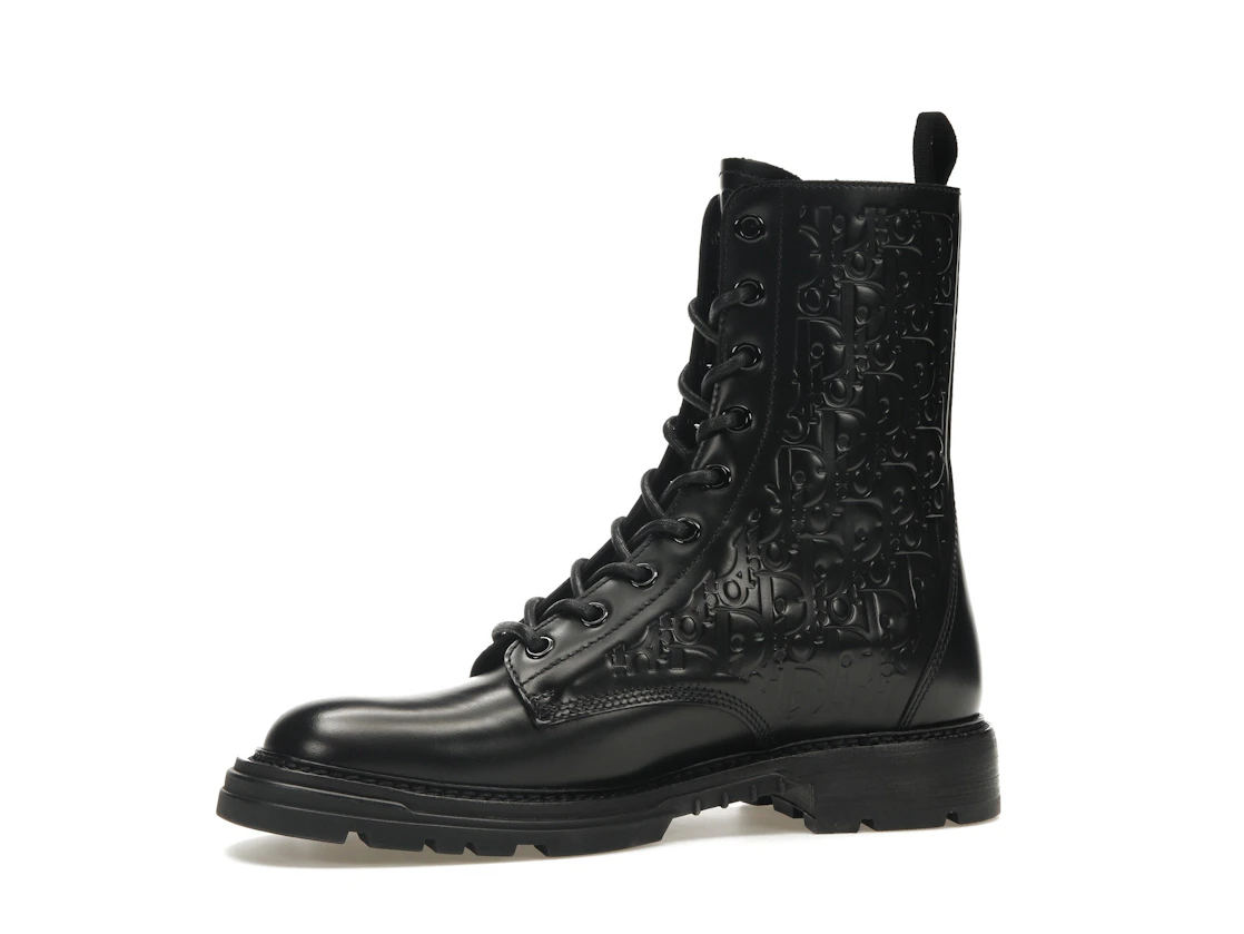 Vue 17 de Dior Explorer 2 Boots Black Dior Oblique Embossed