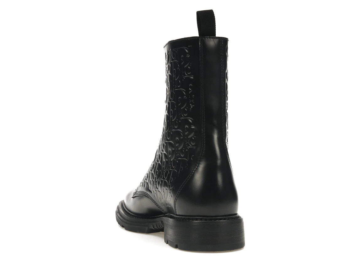 Vue 26 de Dior Explorer 2 Boots Black Dior Oblique Embossed