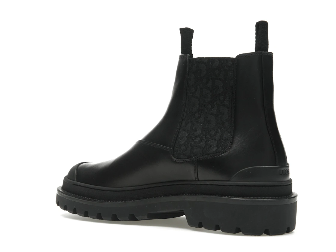 Vue 23 de Dior Explorer Chelsea Boot Black Black Dior Oblique Motif