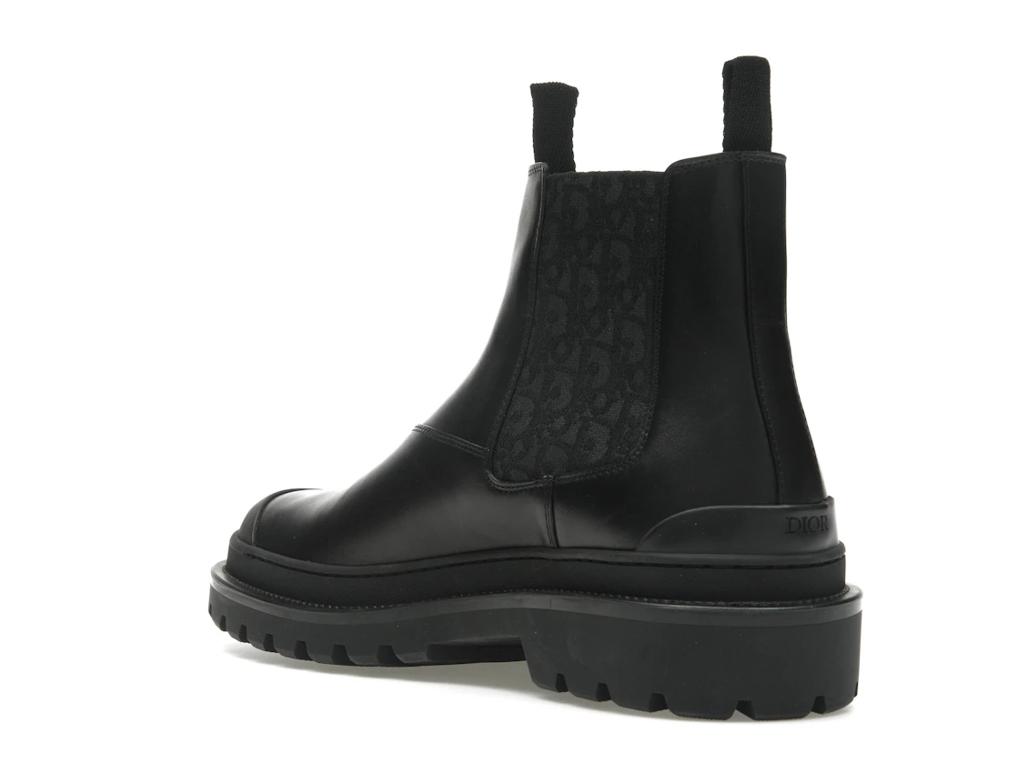 Vue 24 de Dior Explorer Chelsea Boot Black Black Dior Oblique Motif