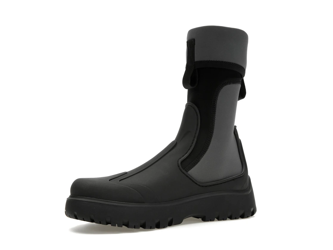 Vue 16 de Dior Garden Ankle Boot Black