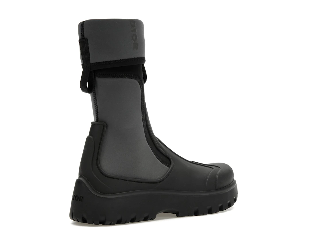 Vue 33 de Dior Garden Ankle Boot Black