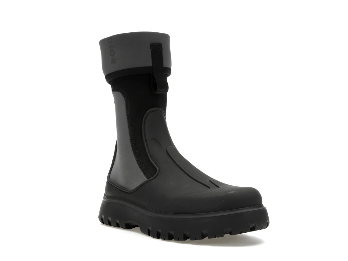 Vue 6 de Dior Garden Ankle Boot Black