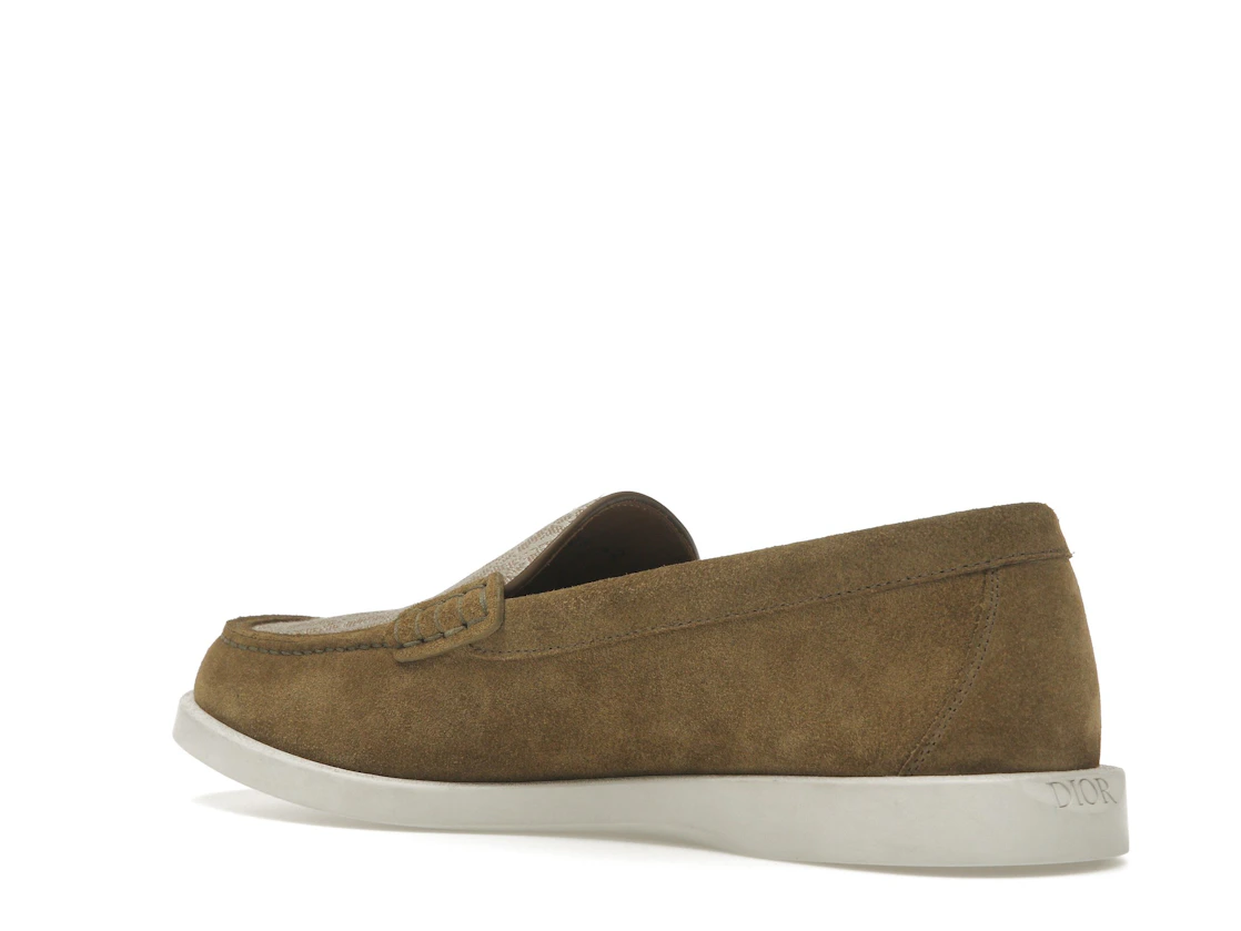 Vue 23 de Dior Granville Loafer Brown Suede