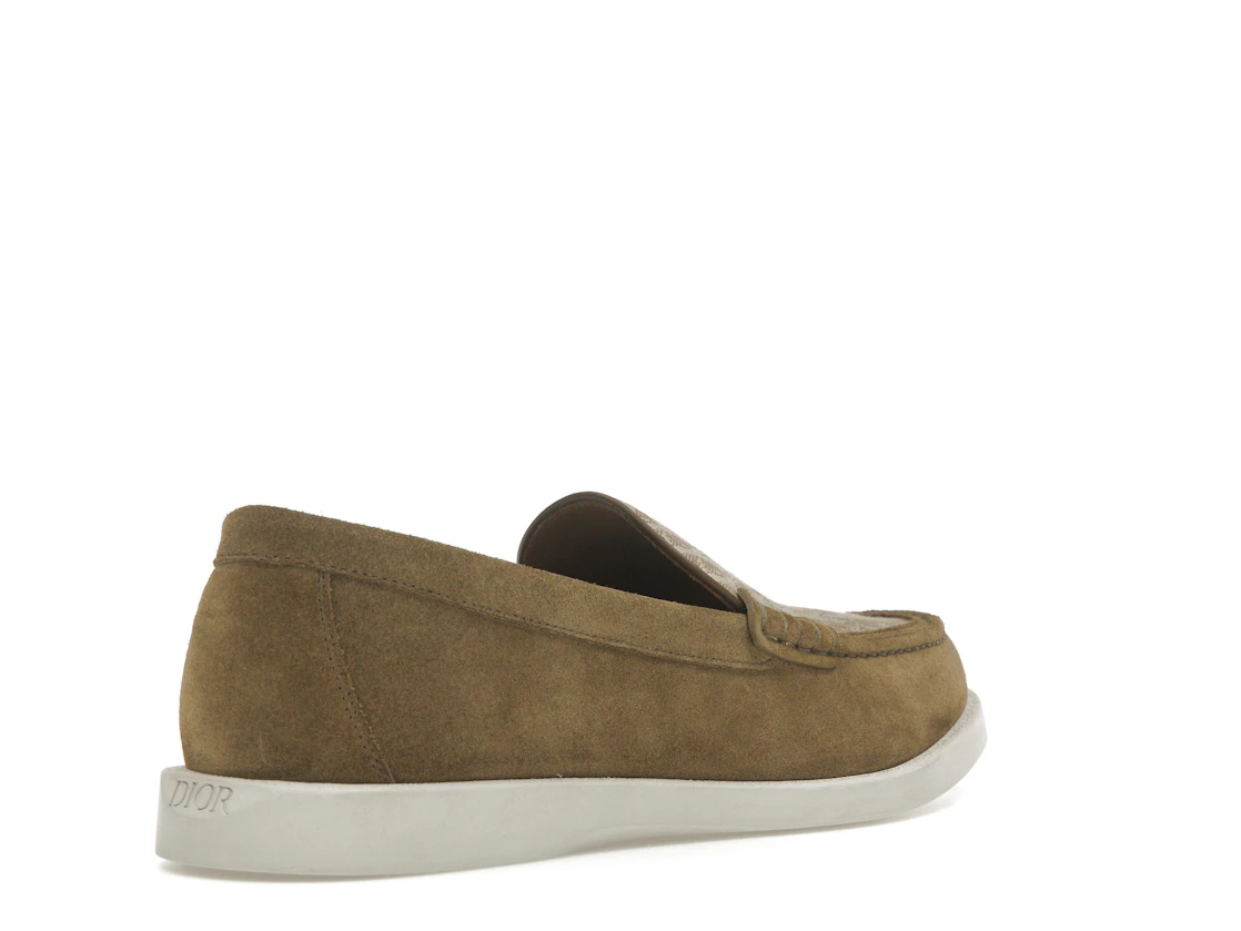 Vue 32 de Dior Granville Loafer Brown Suede