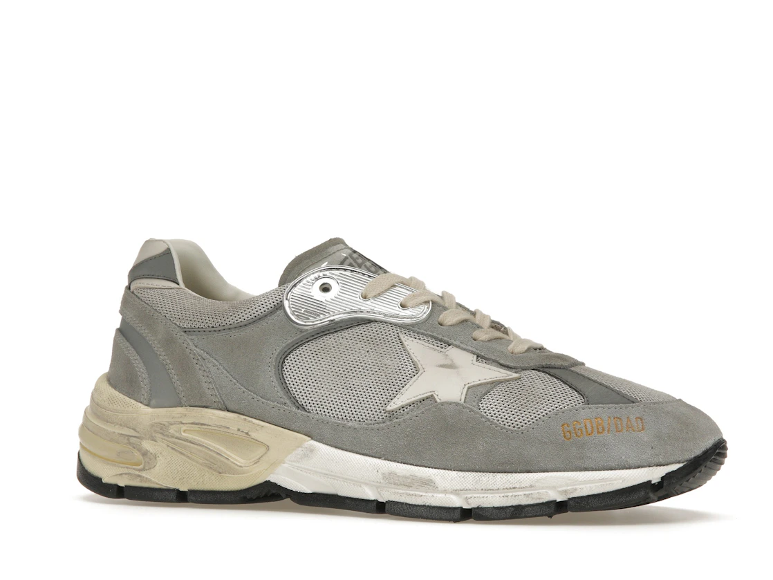 Vue 3 de Golden Goose Running Dad Grey
