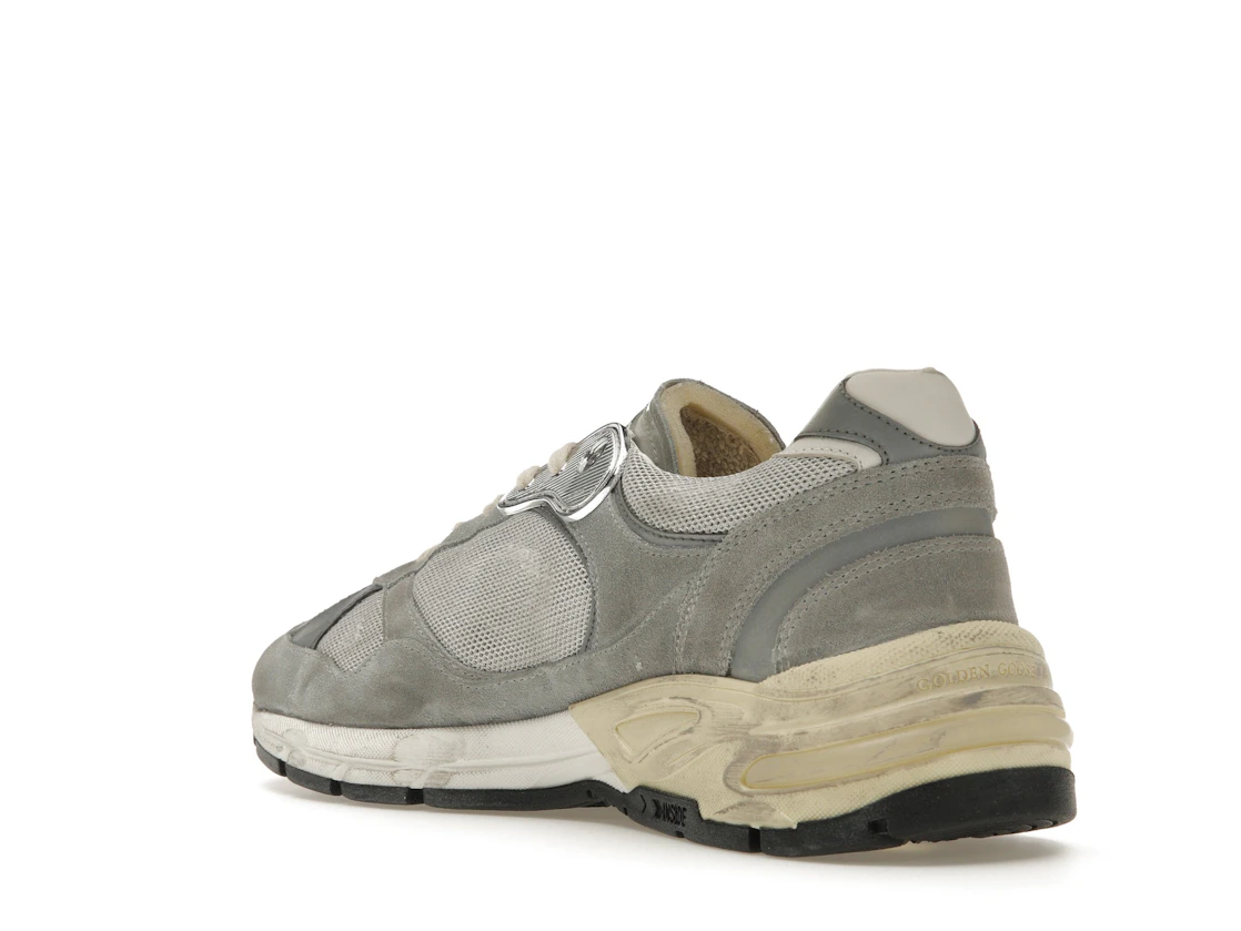 Vue 24 de Golden Goose Running Dad Grey