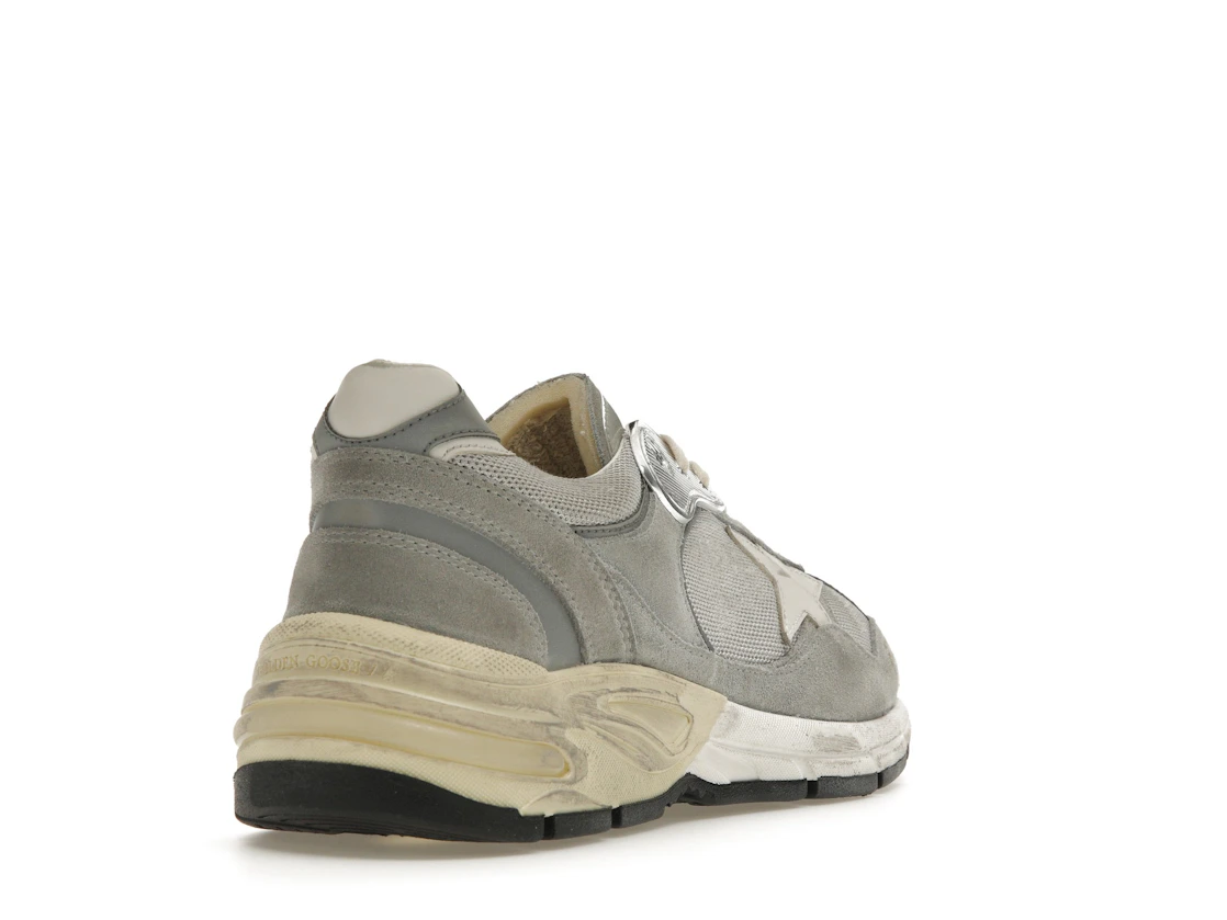 Vue 31 de Golden Goose Running Dad Grey