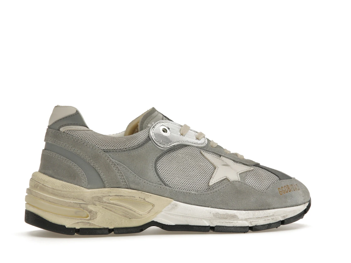 Vue 35 de Golden Goose Running Dad Grey