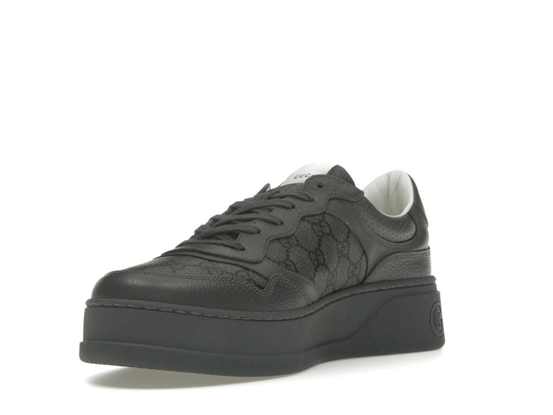 Vue 14 de Gucci Lace Up Sneaker GG Monogram Grey