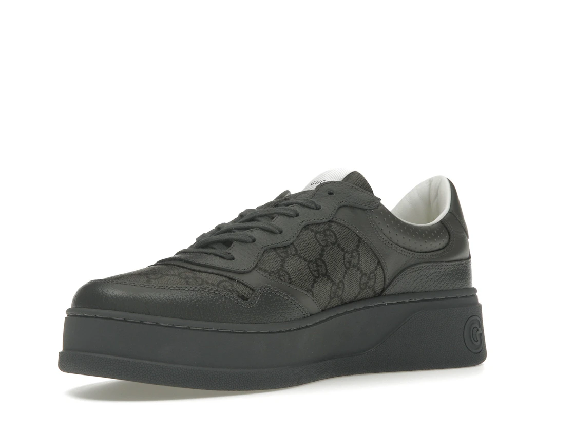 Vue 15 de Gucci Lace Up Sneaker GG Monogram Grey