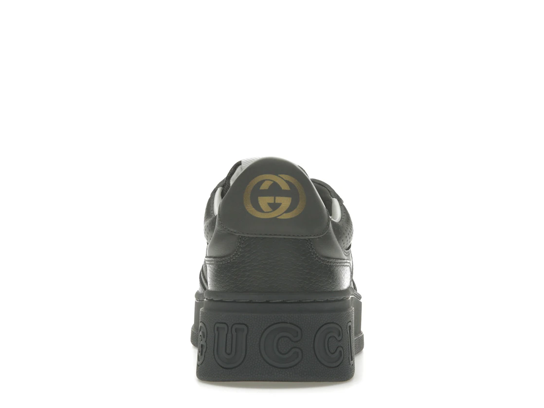Vue 28 de Gucci Lace Up Sneaker GG Monogram Grey