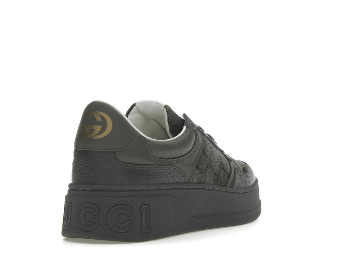 Vue 31 de Gucci Lace Up Sneaker GG Monogram Grey
