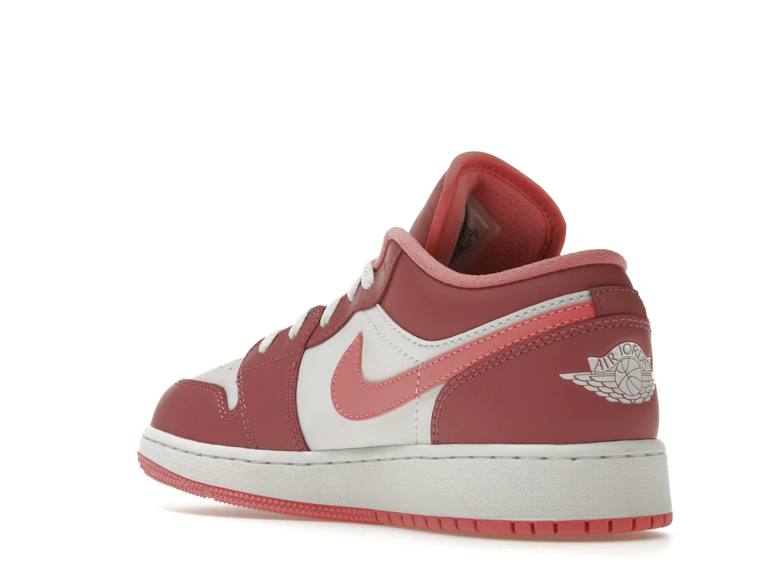 Vue 24 de Jordan 1 Low Desert Berry (GS)