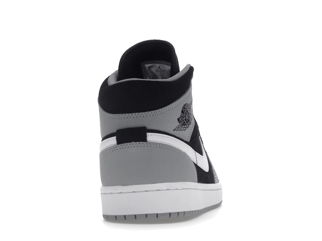 Vue 29 de Jordan 1 Mid SE Elephant Print
