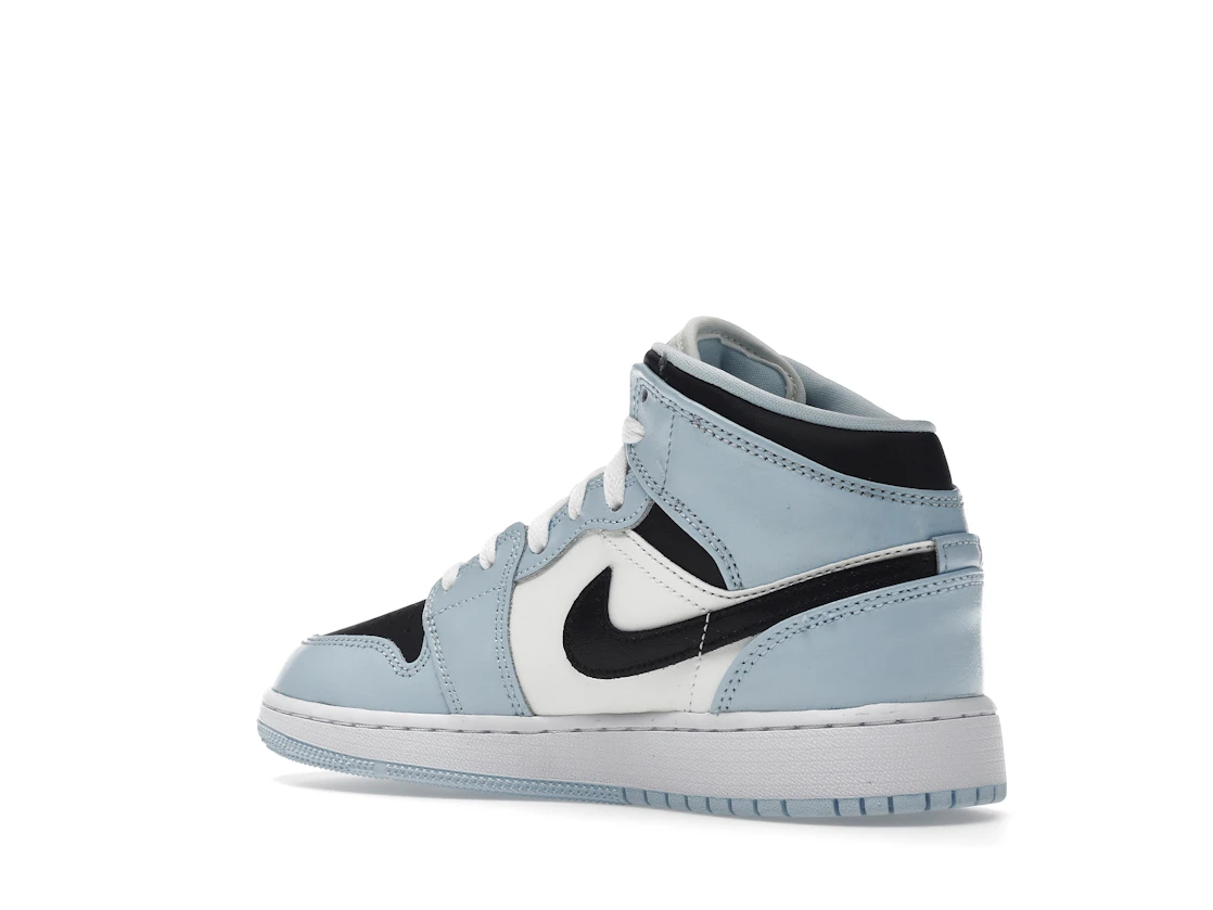 Vue 23 de Jordan 1 Mid Ice Blue (2022) (GS)