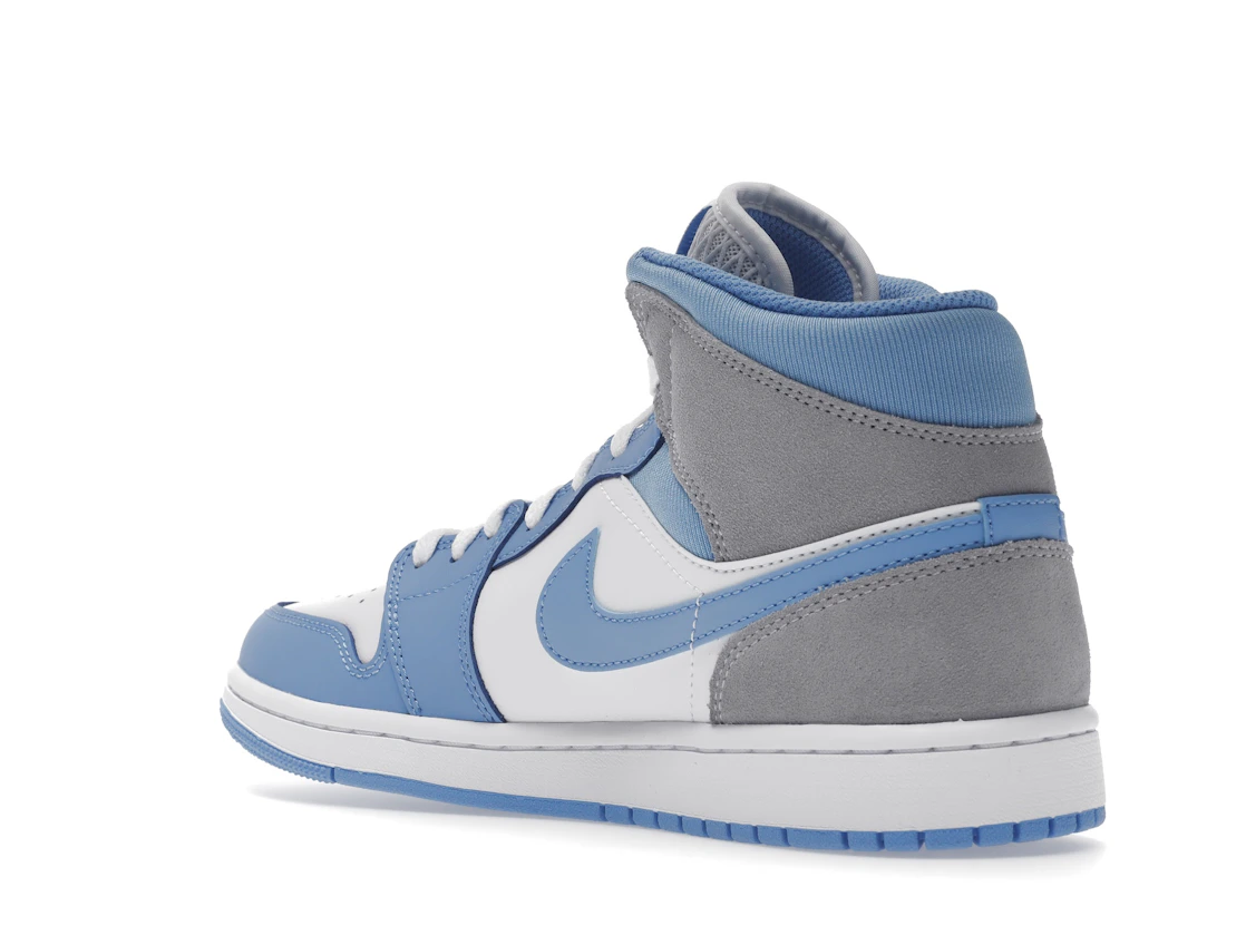 Vue 24 de Jordan 1 Mid University Blue Grey
