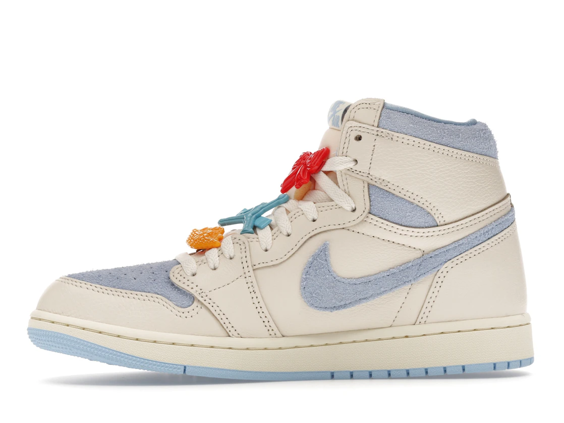 Vue 18 de Jordan 1 Retro High OG Pale Ivory Psychic Blue 
