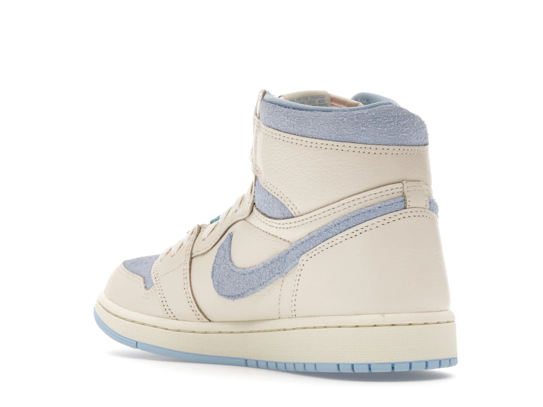 Vue 24 de Jordan 1 Retro High OG Pale Ivory Psychic Blue 
