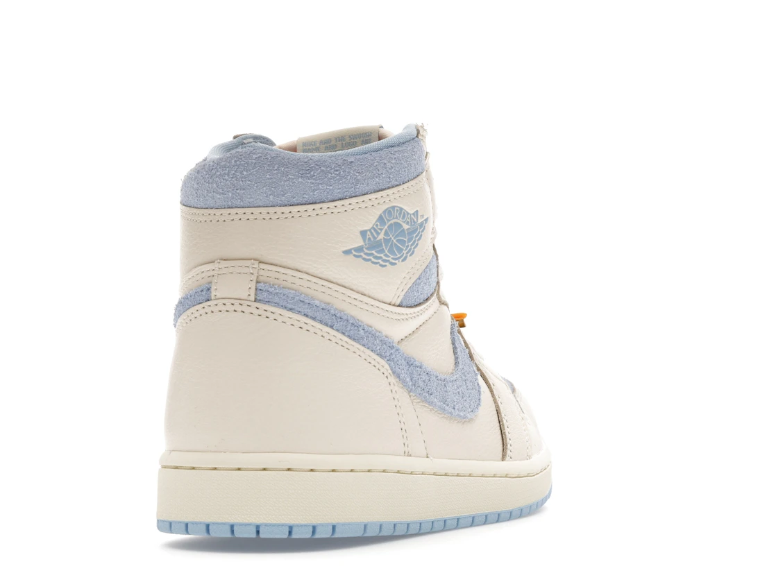 Vue 30 de Jordan 1 Retro High OG Pale Ivory Psychic Blue 