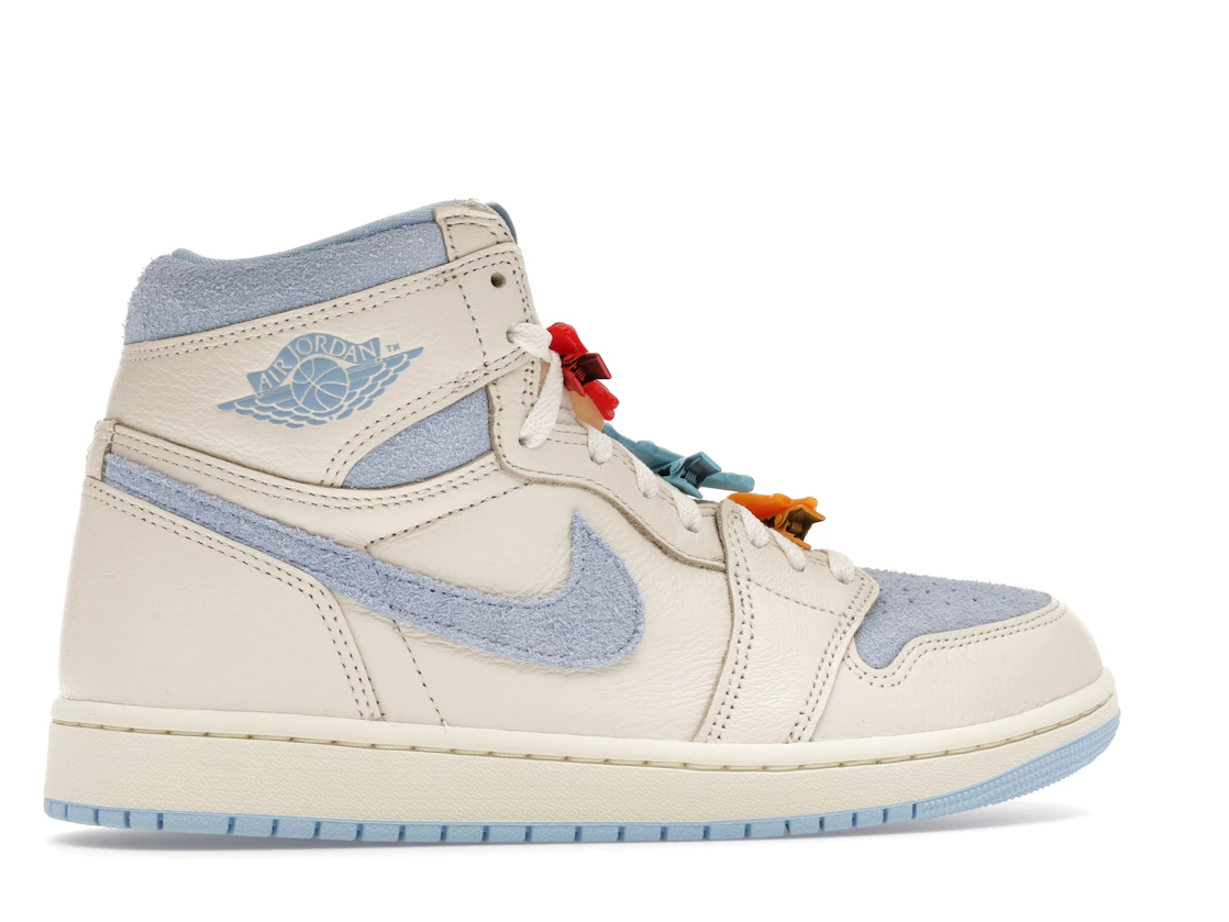 Vue 35 de Jordan 1 Retro High OG Pale Ivory Psychic Blue 