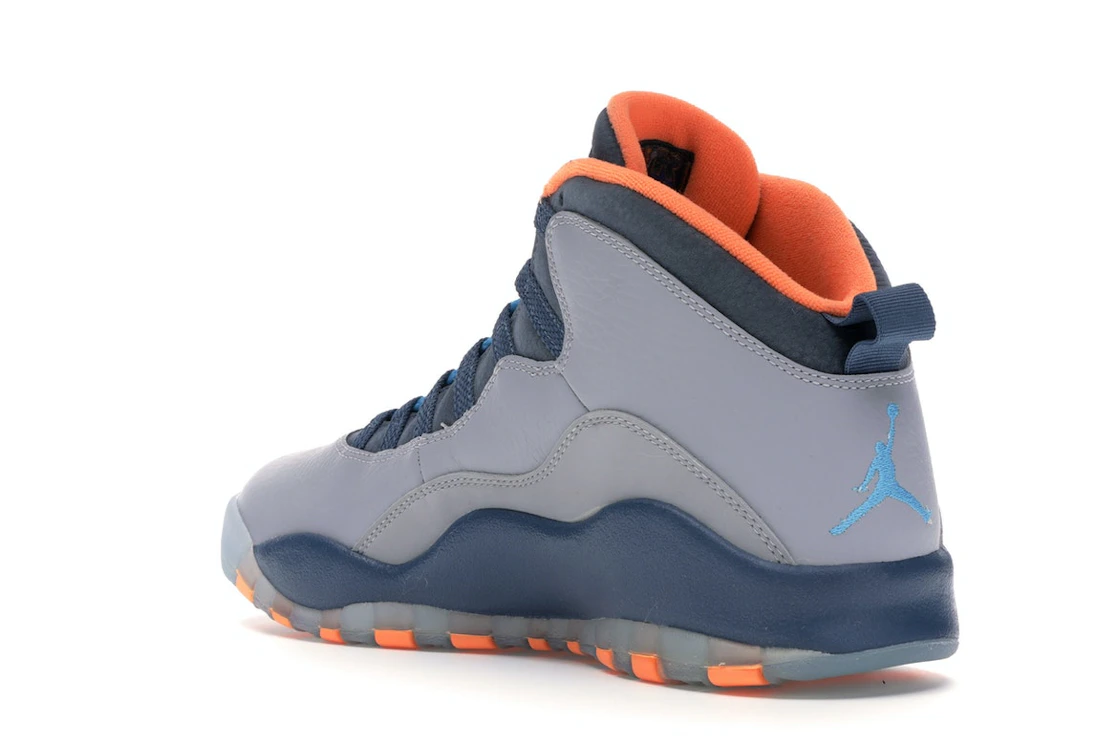 Vue 24 de Jordan 10 Retro Bobcats