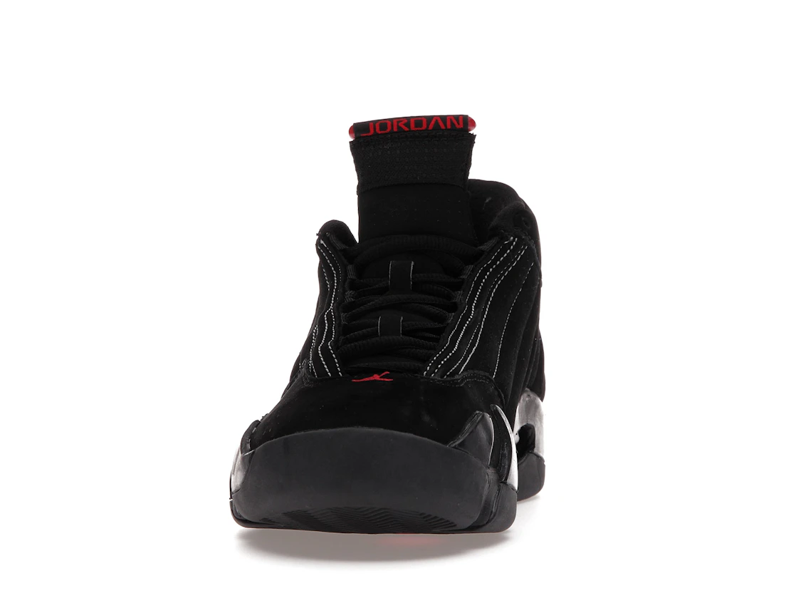 Vue 11 de Jordan 14 Retro Black CDP (2008)