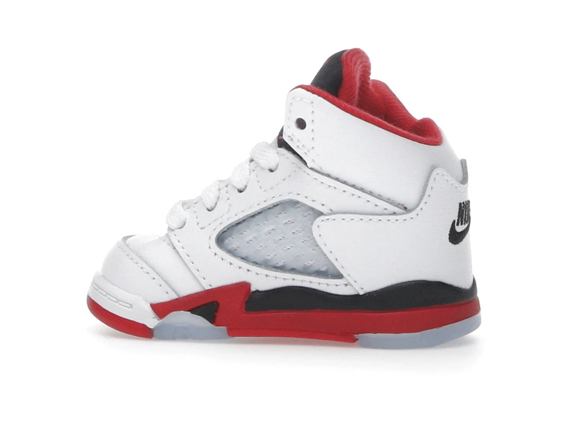 Vue 21 de Jordan 5 Retro Fire Red Black Tongue (2025) (TD)