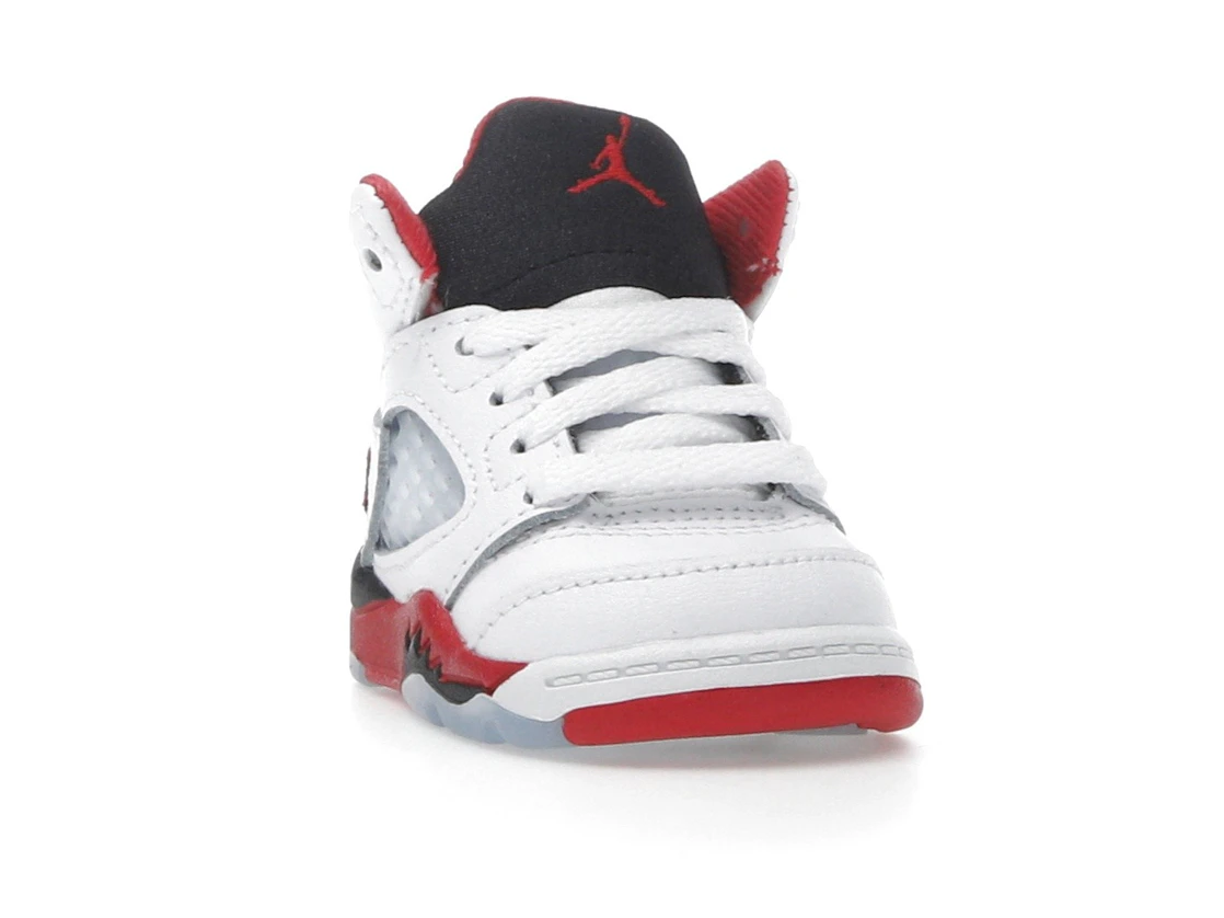 Vue 8 de Jordan 5 Retro Fire Red Black Tongue (2025) (TD)