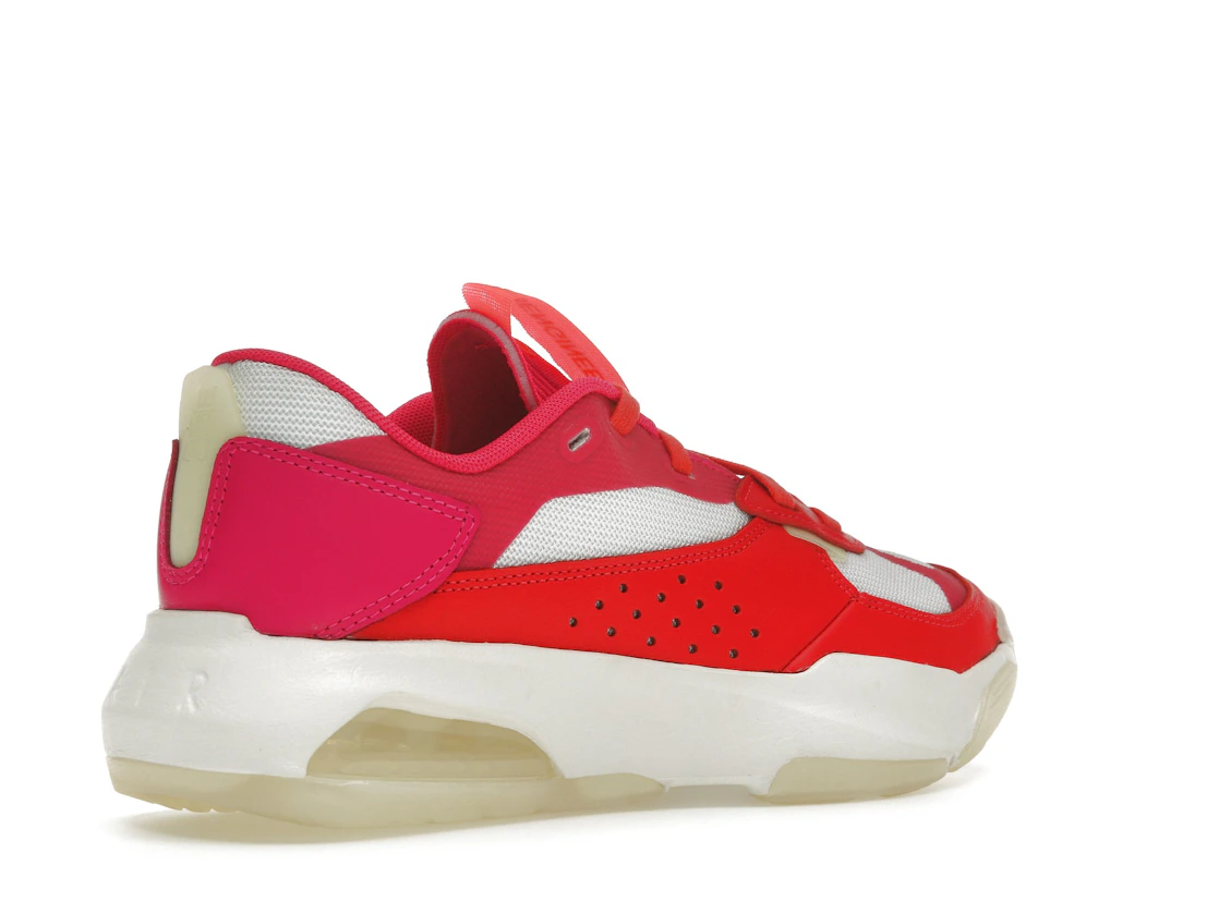 Vue 33 de Jordan Air 200E Siren Red Pink Prime 