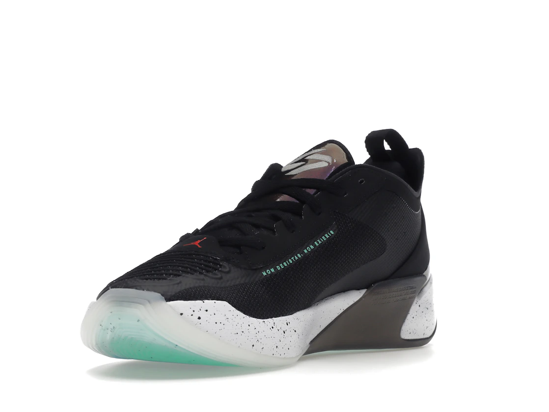 Vue 14 de Jordan Luka 1 Black Signal Blue