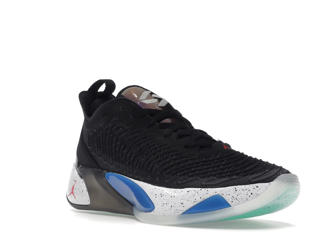 Vue 6 de Jordan Luka 1 Black Signal Blue