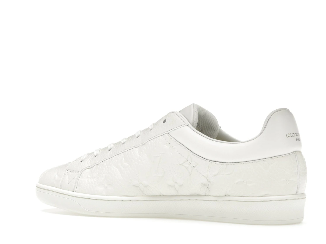 Vue 22 de Louis Vuitton Luxembourg Sneaker White Monogram