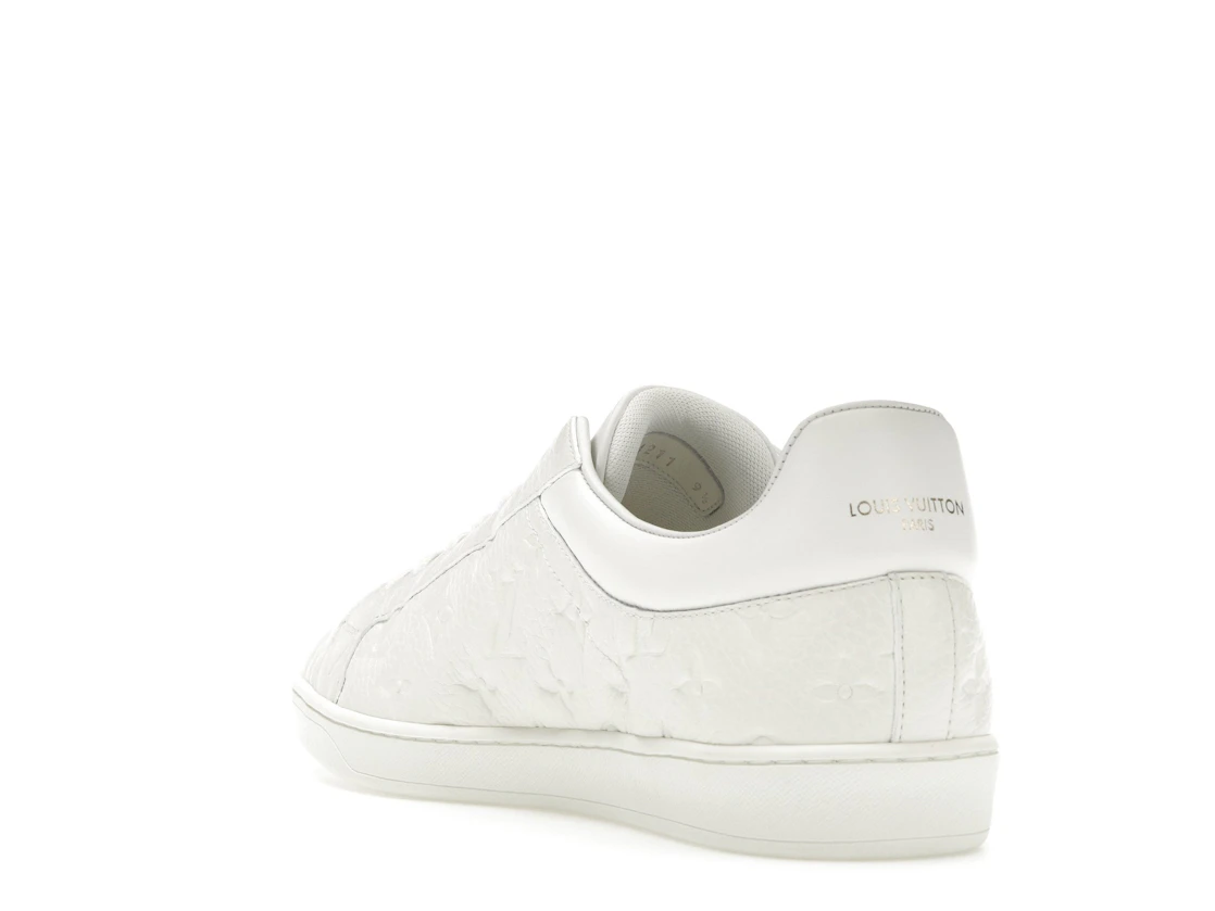 Vue 25 de Louis Vuitton Luxembourg Sneaker White Monogram