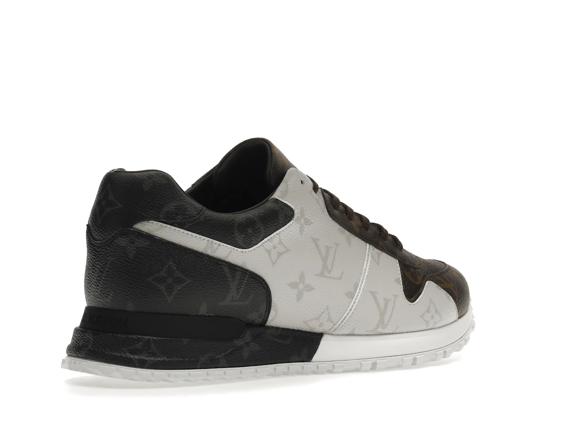 Vue 33 de Louis Vuitton Run Away Triple Monogram