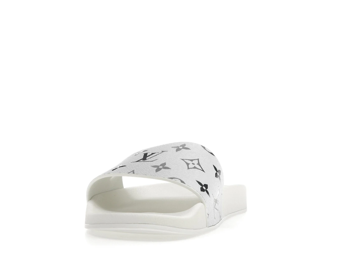 Vue 12 de Louis Vuitton Waterfront Mule Monogram White
