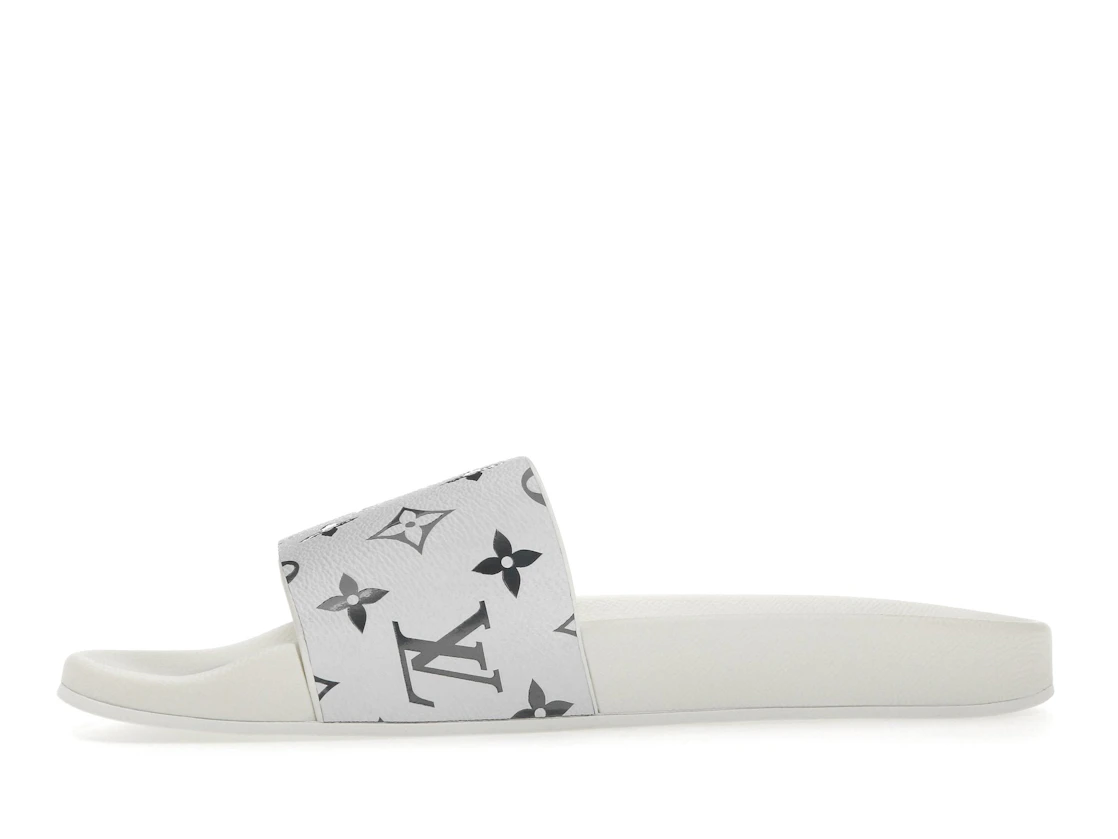 Vue 18 de Louis Vuitton Waterfront Mule Monogram White