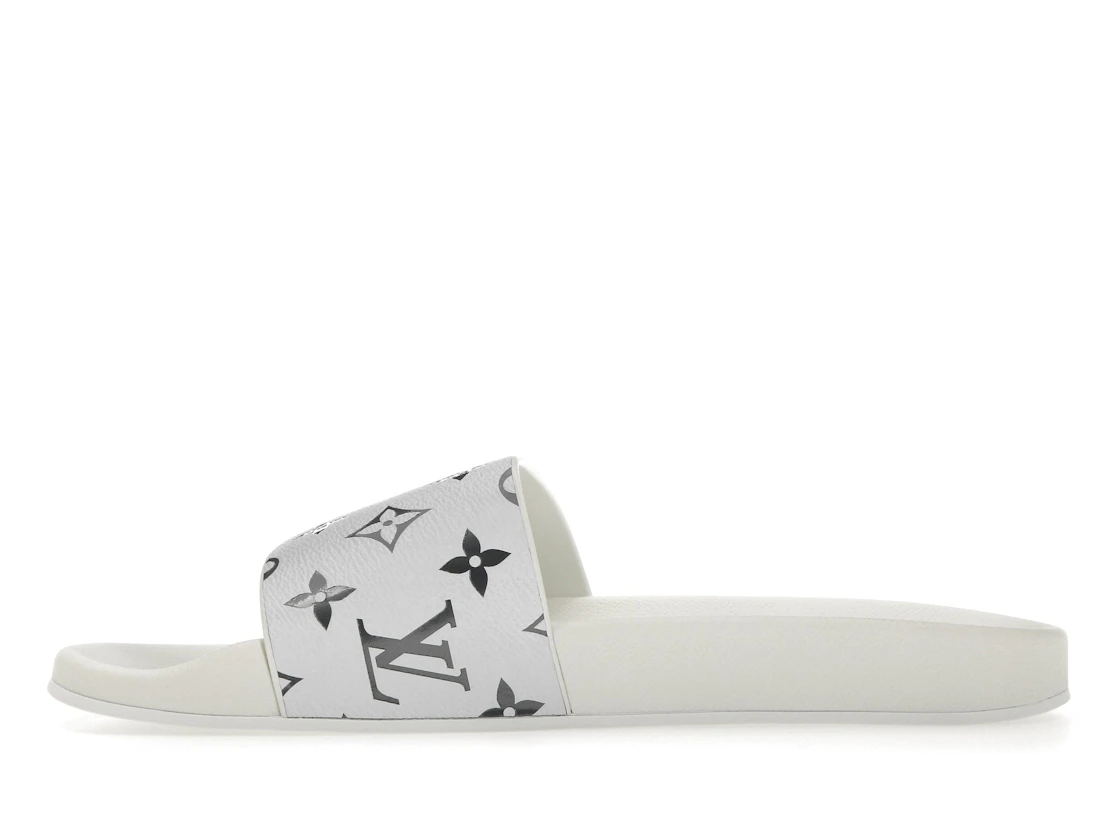 Vue 19 de Louis Vuitton Waterfront Mule Monogram White