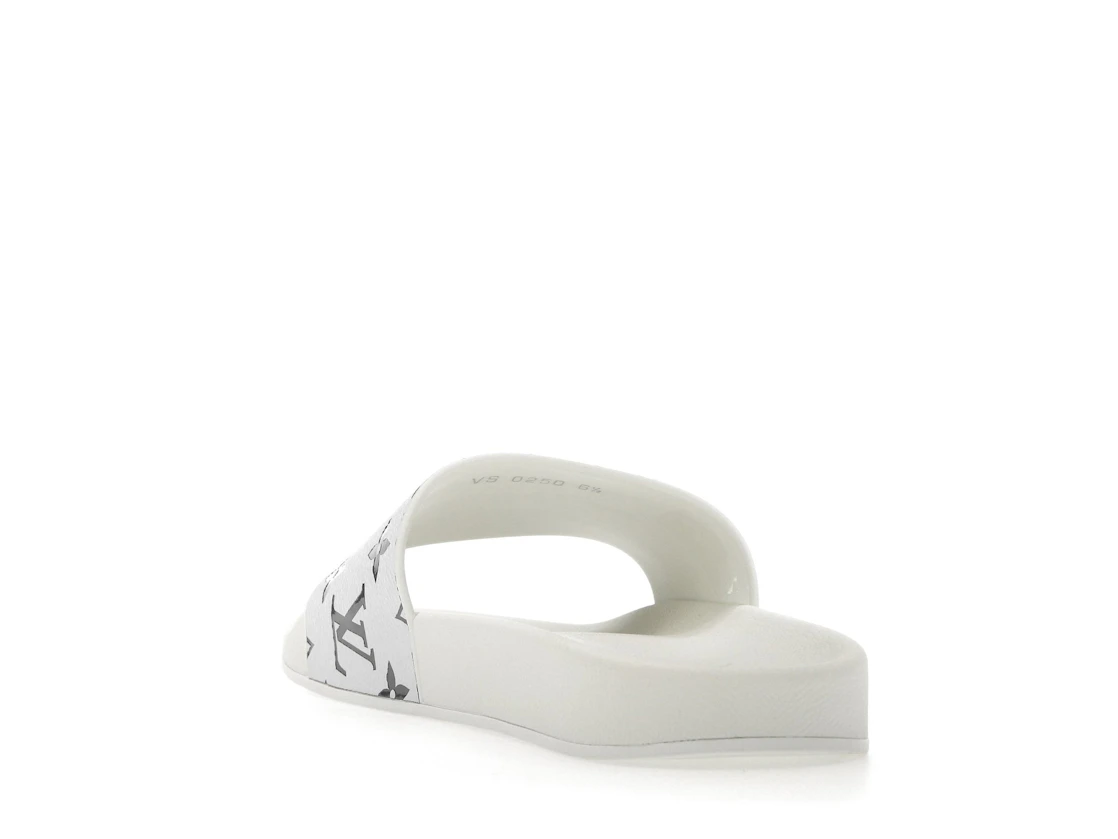 Vue 26 de Louis Vuitton Waterfront Mule Monogram White