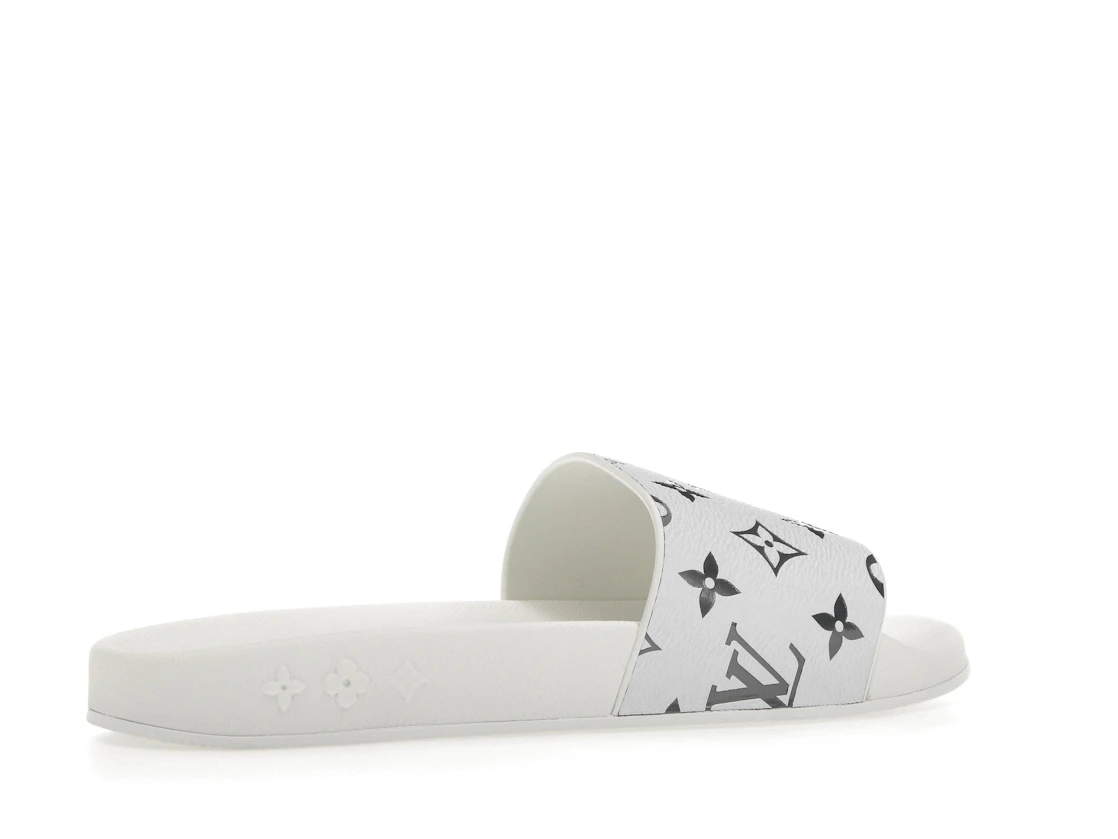 Vue 34 de Louis Vuitton Waterfront Mule Monogram White