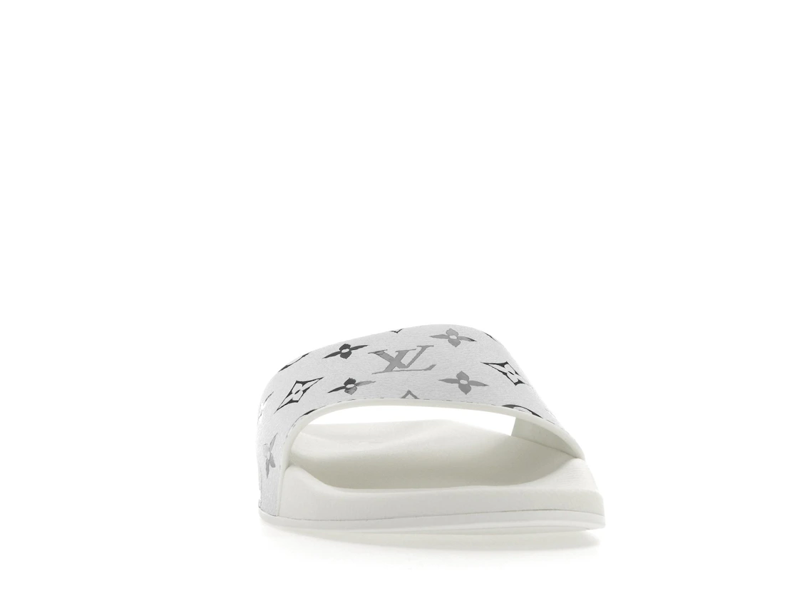 Vue 9 de Louis Vuitton Waterfront Mule Monogram White