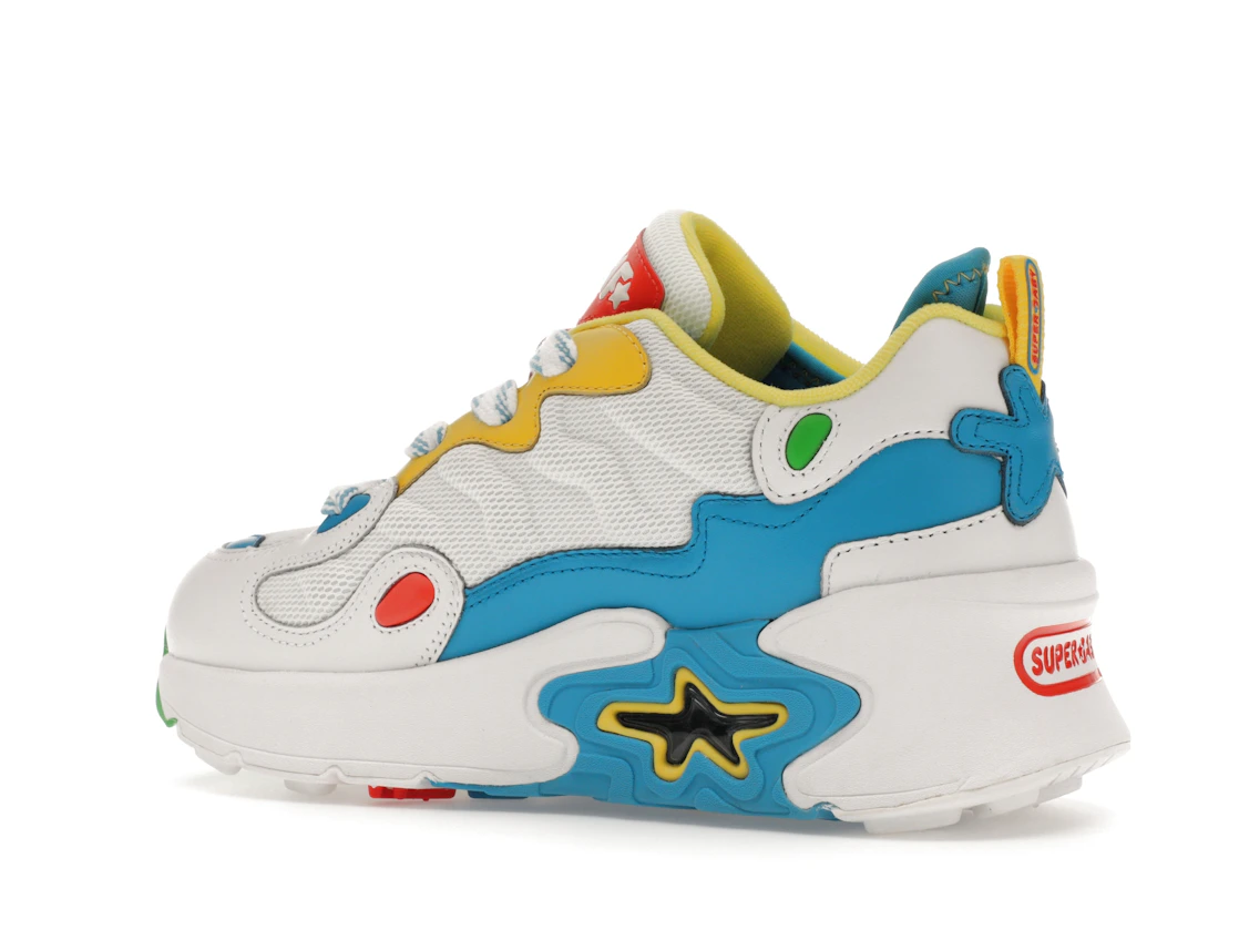 Vue 22 de MSCHF Super Baby Ollie